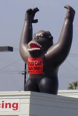 Gorilla on rooftop - Well Made
